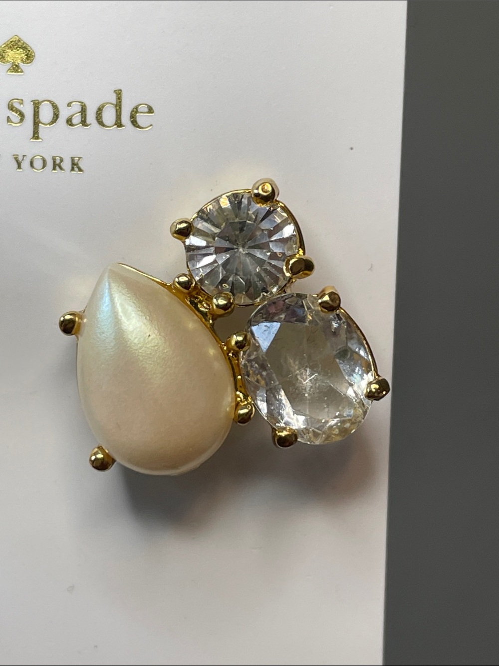 Kate Spade Pearl Cluster Stud Earrings - NWT $89 MSRP - Picture 5 of 6